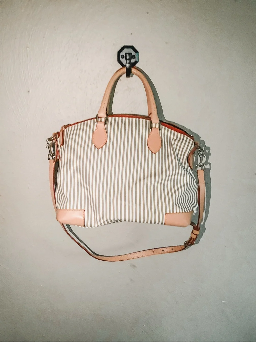 NWOT Dooney & Bourke Striped Darcy Satchel in Beige and Red